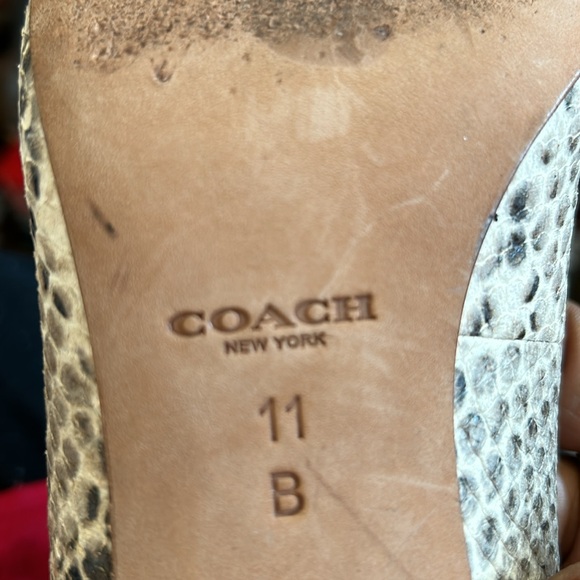 Coach Snake Embossed Pumps Size 11 - Picture 6 of 7